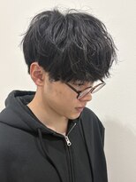ヒュイル バイ ニアウ(Hwyl by Niau) MEN’S HAIR/サーフカール/刈り上げセンターパート/伊勢崎