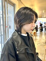 エクテ(ecouter) ミディアムレイヤーメンズライク/ジェンダーレスショートウルフ