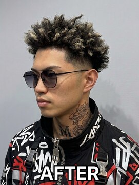 ジェットブラックキューサンロク(JET BLACK 936) スパイキーアフロ　特殊針金パーマ