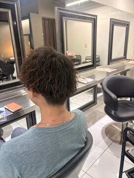 アイズ 本厚木(AIZU) 波うちパーマ　ツイストスパイラルパーマ　メンズシャドウパーマ
