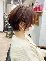 アヴァロン(AVALON)&nbsp;愛され大人ショートボブ・前下がり・ベージュブラウン【BISA】