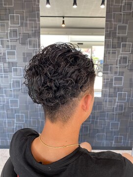 シャイン(Shine) メンズカット / メンズパーマ /　簡単スタイリング