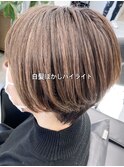 30代40代50代白髪ぼかしハイライト/小顔ショートボブ/くびれヘア