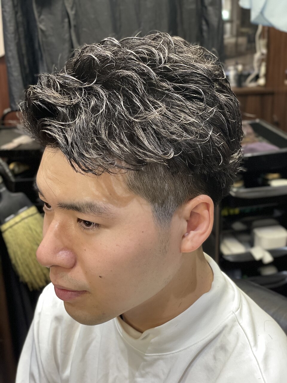 アイロン パーマ 理容師、美容師× ２本 理容師勉強会】iパーマ、それはアイロンパーマです。丸アイロン