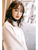 ドットハリス(.Hallis)&nbsp;大人かわいい/小顔/ミディアムレイヤー/20代30代40代