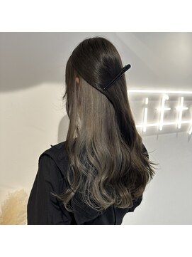 ニフティー(Nifty) グレーカラー