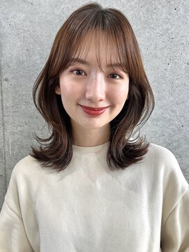 ザシー オモテサンドウ(The C) 鎖骨ミディアム/くびれヘア20代30代40代