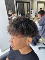 アイズ 海老名(AIZU) ツイストスパイラルパーマ サマーマッシュ フレームカット