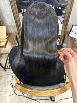 アンフィフォープルコ(AnFye for prco) 【髪質改善】で艶髪に変身【縮毛矯正】【髪質改善】【縮毛矯正】