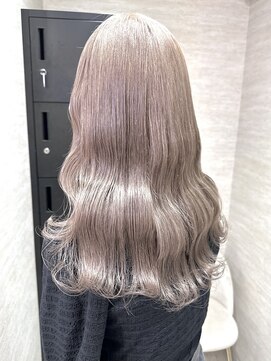 エルバイラビス 大宮(elu by lovis) 《Kanna》韓国/ミルクティーベージュ/レイヤーロング/大宮/前髪