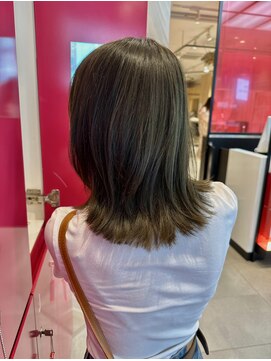 エイトヘアー(8 HAIR) 透明感オリーブカラー