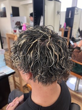 スウェル 千葉店(Swell) ハイライト×カール強めツイスパ