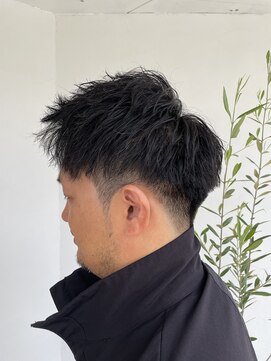 アルマ(ALMA) ツイストパーマアップバングショート刈り上げ