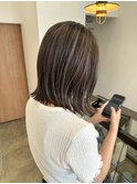 ハイライト×グレージュ×ボブ