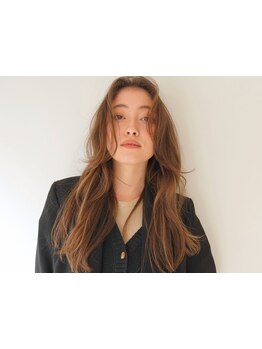 インフルエンサーやタレントもSNS紹介する人気MENU 【エクステ/ケアブリーチ/髪質改善/レイヤー/縮毛矯正】