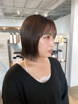 シー(SHE.osu) 【SHE.】ぱっつんボブ/ショートカット/透け感/春スタイル