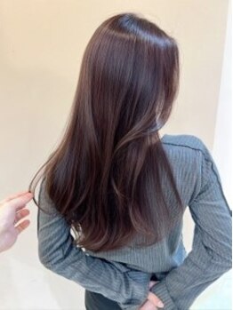 レジナヴィータ 栄店(Reginavita)の写真/最高峰オーガニック[oggiotto]を使用した髪質改善トリートメントでうねり/広がりのない艶髪ストレートに◎