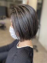 ファイン 三笠店(Fine)&nbsp;白髪染めショート大人可愛いグレージュハイライト透明感カラー