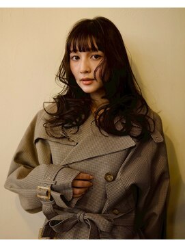 ランプ 代官山(the lamp) 大人透明感ダークトーンロングレイヤーオリーブベージュアッシュ