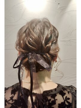 サンジュウナナドシー 大宮東口店(37.0℃) ボブOK◎ゆるふわシニヨン×リボンアレンジ