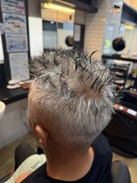 ヤマグチ トゥシェル ヘアー&メイク ヘアーアンドメイク ピンパーマ×黒メッシュ