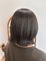 アンド ラ ブランシュ(&.La Blanche)&nbsp;ワンホンレイヤー/ミルクティーブロンド/ダークブルー/大宮