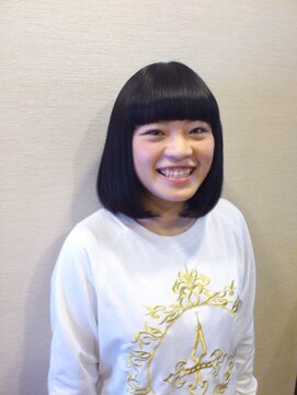 エル(Ailes) シンプルMODEボブ