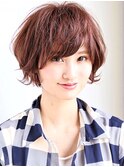 ツヤカラーと外ハネショートボブ