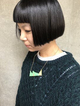 ビビト(bibito) bibito 黒髪ボブアッシュ ミニマムモードなワンレンボブ