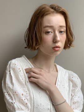 ブラウヘアアンドケア(care) 切りっぱなしボブ&センター分け