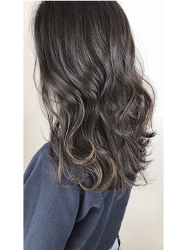 ホットリップ(Hot Lip) 外国人風透明感カラー