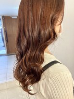 インビテーション(invitation) オレンジベージュ・暖色カラー・ロングヘアー