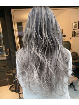 シフト ニュートラル(SHIFT N) バレイヤージュ