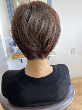 ラキ(laki) ショートボブ