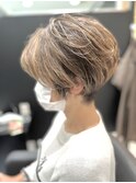 大人クールショート×デザインカラー×くせ毛カバー