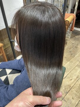 クオーレ(CUORE) ドライヤーで乾かしただけでまとまるうる艶縮毛矯正