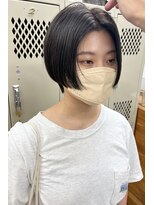 コス(kos)&nbsp;大人かわいい 夏ショート/前下がりボブ/ グラデーションカット