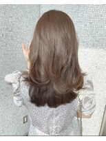 ティア(Tia.) ミディアム/グレージュ/韓国風/髪質改善トリートメント/縮毛矯正