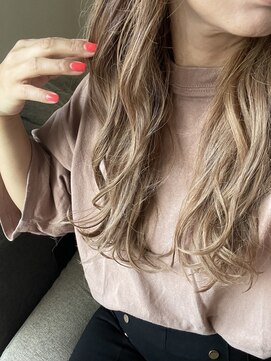 ゴウトゥデイシェアサロン 町田店(GO TODAY SHAiRE SALON) ミルクティーベージュ/バレイヤージュ