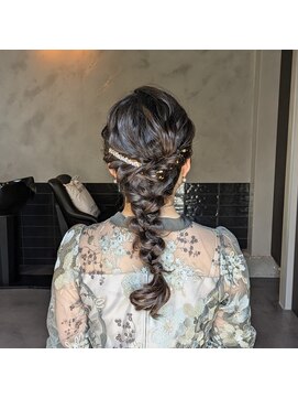 モノクローム(monochrome) hairdo