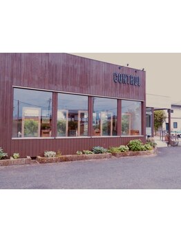 髪を綺麗にすることにこだわり、丁寧なカウンセリングと高い技術力で、あなたの理想のスタイルを叶えます♪