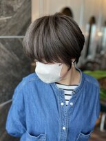 ソエル(Soell)&nbsp;ハイライト 髪質改善 ショート グレージュ 脱白髪染め白髪ぼかし