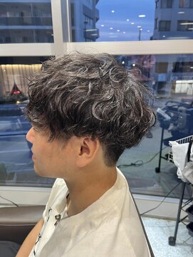 ヘアールーム プリズム(Hair room Prism) メンズ波巻きスパイラルパーマ