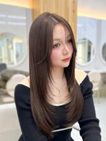 アマトウキョウ アユンチェ(AMA TOKYO×AYUNCHE)&nbsp;ストレートで決まる韓国レイヤーカット