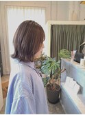 ミディアムスタイル×グレーブラウン