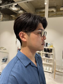 モリオフロムロンドン 大宮店(morio from London) 【かほ】流れるセンターパート