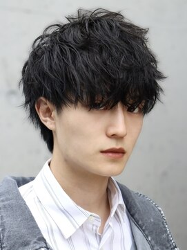 ルーシー 川越(LUCEY) メンズフェザーパーマ波巻きパーマツイストスパイラルマッシュ