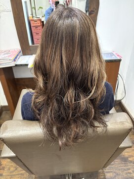 ヘアメイクスペース アドマーニ(Hair Make Space Adomani) ストデジカール