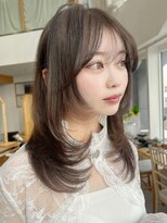 バイオレット 表参道店(Violet)&nbsp;ミディアムレイヤーシャギーカットダークグレージュ顔周りカット