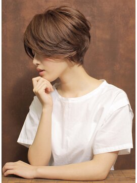 シアンデルカ(CYANDELUCCA) 大人のふんわりカールショートボブ